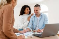 Errores al solicitar una hipoteca ICO y cómo evitarlos con el mejor bróker hipotecario