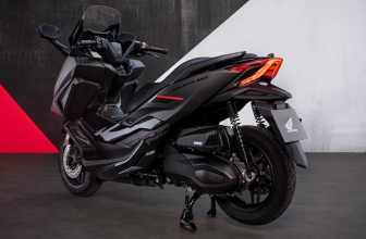 Cómo elegir tu primera moto A2: potencia, peso y altura