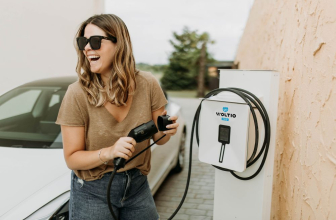 Guía de las mejores soluciones de recarga de coche eléctrico para particulares